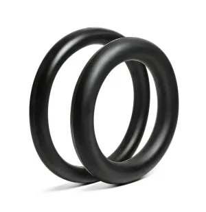 http://www.airmousse.com/tire-fitment-guide.php<br>Airmousse implementerar de senaste högteknologiska lösnignarna samt materialen för att garantera en körupplevele och hållbarhet utöver alla andra märken på marknaden. Sammansättningen ger inte bara en väl kuva