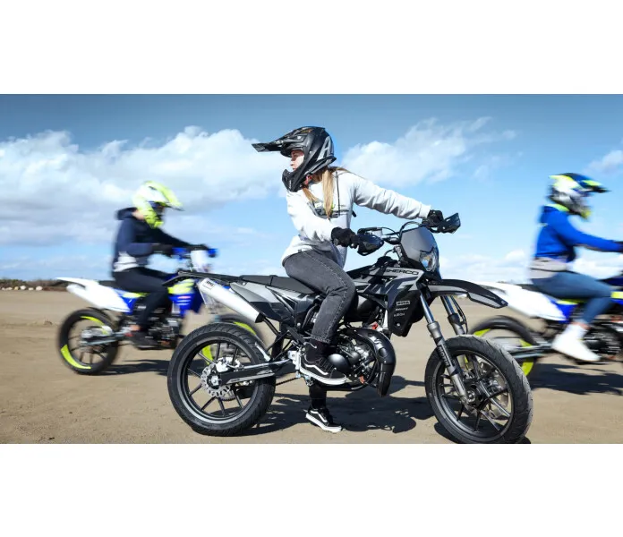 0U8A9010 ret 1920x1080 kuva