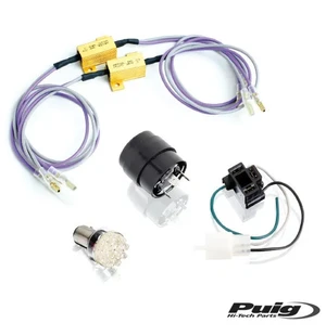 <br><br>1- One resistance must be incorporated in parallel in the circuit of the right side and another one in the left side. In the case of replacing the 4 turn signals, the resistance Ref. 42980 must be used, but if only two are replaced, the resistance kuva
