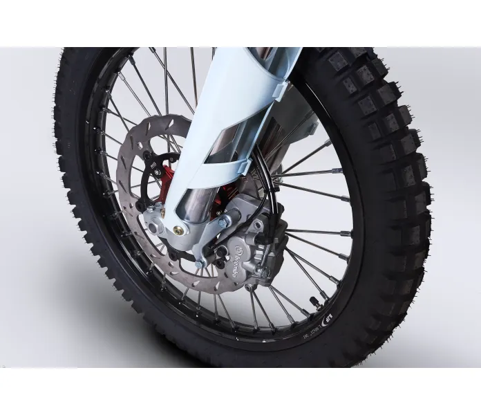 ajp pr7 650 frontwheel kuva