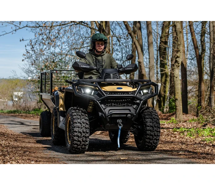 gal landforce 1000l eps lifestyle 06 1200x800 image