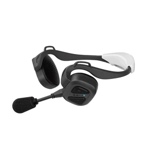 <p>När du använder Nautitalk kan du kommunicera handsfree med andra Nautitalk-användare upp till 0,2 nautiska mil (370 m) bort, eller upp till 0,8 nautiska mil (1,6 km) bort med 6 eller fler användare. Nautitalk har Multi-Channel Open Mesh Mode, som stöde kuva