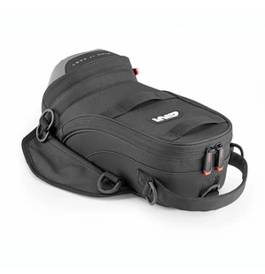 "Easy-T tankväska, 6 liter<br>Tankväska som fästs med magneter och/eller remmar, utformad för att ge mångsidighet och bekväm montering under alla förhållanden, från stadskörning till touring. Kompatibel med de flesta tankar, vilket gör den idealisk för di kuva