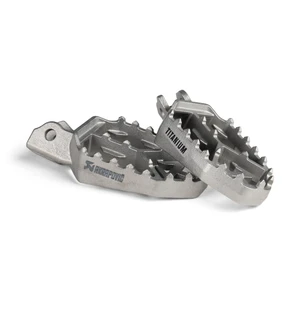 Akrapovic Adventure Footpeg Set (Titanium) Kawasaki KLE 500 2026 kuva