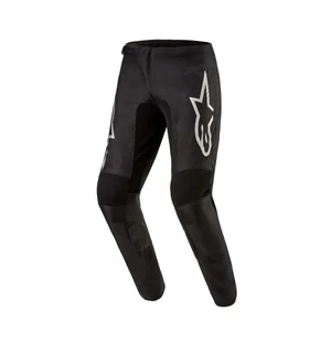 </p><p>• Comfort mesh lining for superior breathability.</p>" kuva