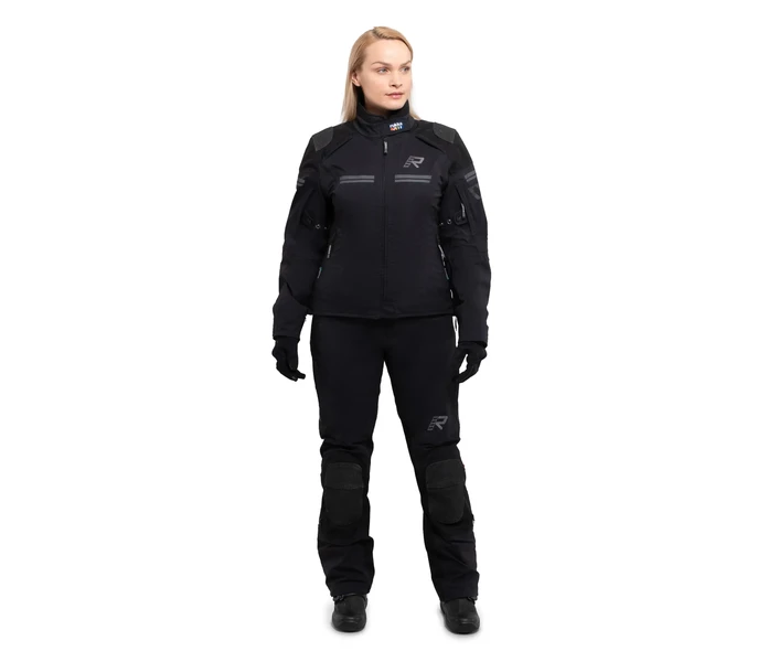 4168f50c0c11d821cff824389c56f062331a9772_7_70226_771_R_999_modelfront kuva