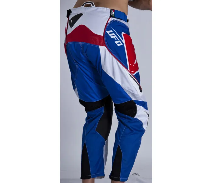 PI04383-C-Back kuva