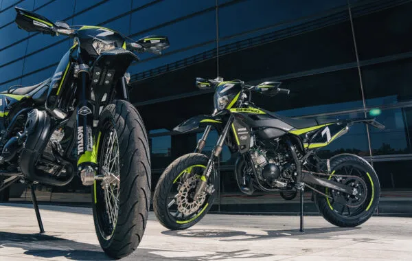 Mopeder och motorcyklar Mopeder och motorcyklar